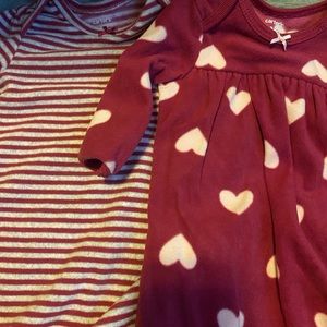 Carter’s 2 pack fleece nightgown- size 3 months